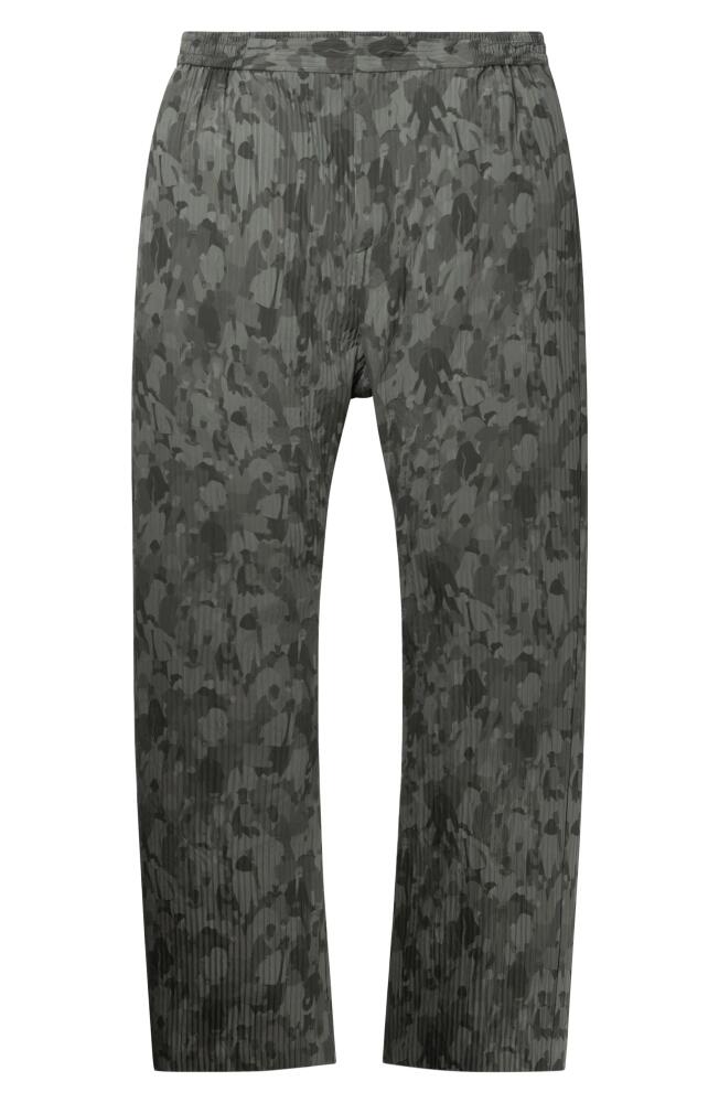 DAILY PAPER Adetola Community Track Pants in Chimera Green Cover