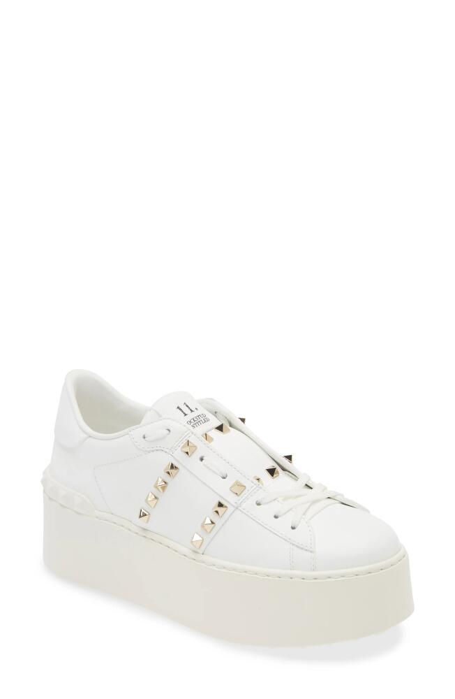 Valentino Garavani Rockstud Untitled Platform Sneaker in 0Bo Bianco Cover