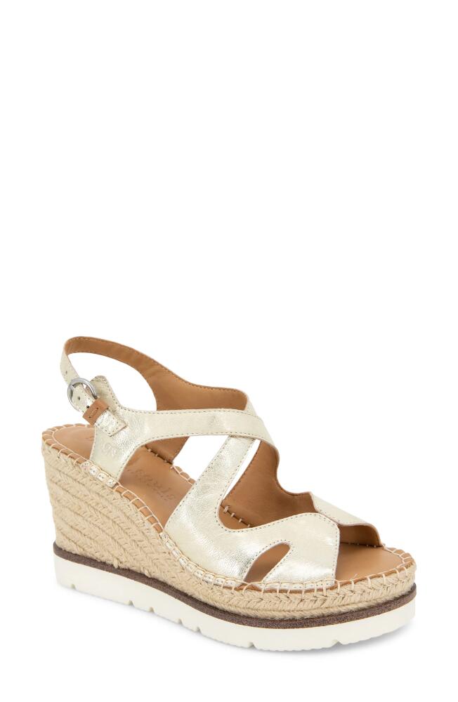 GENTLE SOULS BY KENNETH COLE Elise Espadrille Wedge Sandal in Ice Metallic Leather Cover