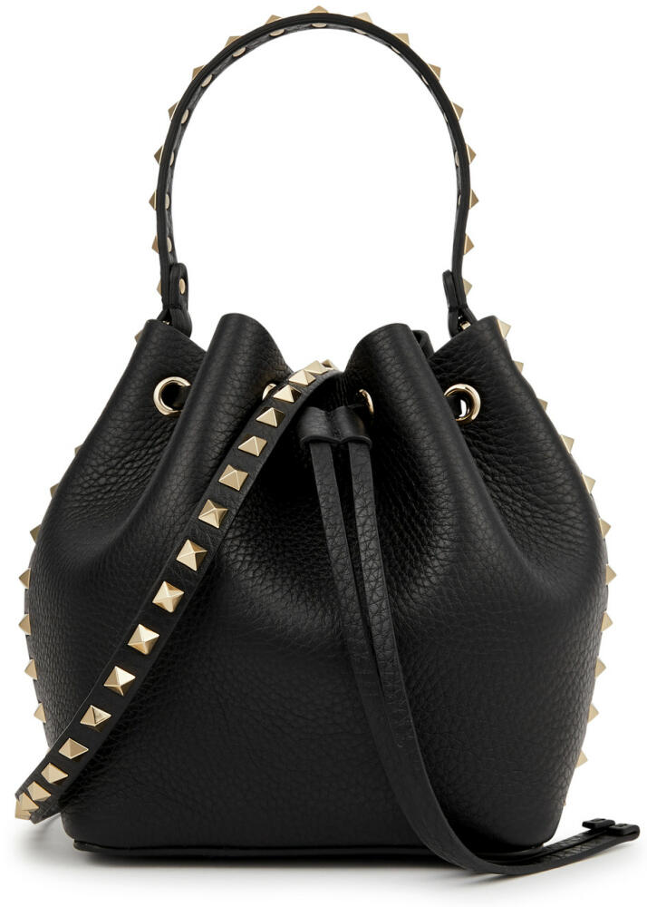 Valentino Garavani Rockstud Leather Bucket bag - Black Cover