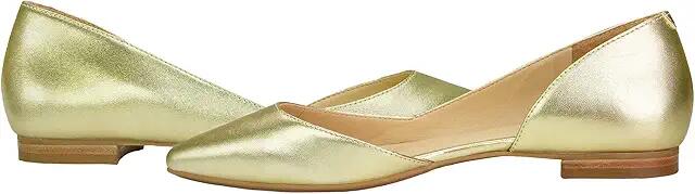 Marc Fisher LTD Sunny (Gold Leather) Women's Flat Shoes Cover