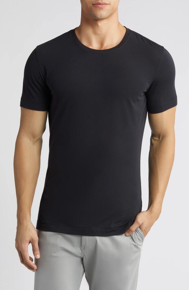 Mizzen+Main Knox Solid Black Performance T-Shirt Cover