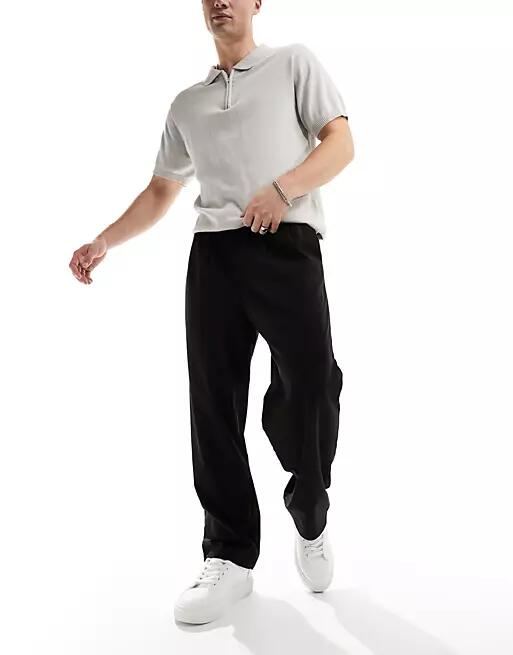 Pull & Bear baggy tailored pants in black Cover