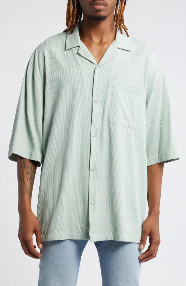 Topman Textured Revere Collar Button-Up Shirt in Light Green Cover