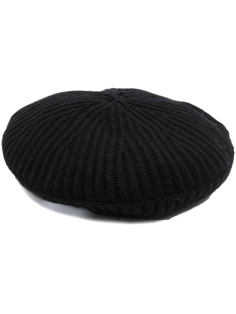 GANNI ribbed logo-patch beret - Black Cover