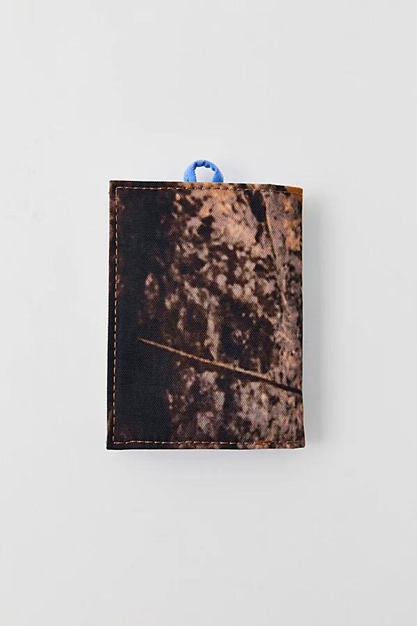 BAGGU Snap Wallet in Photo Forest Cover