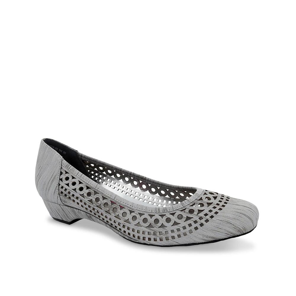 Ros Hommerson Tina Pump | Women's | Silver Metallic Cover