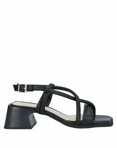 Patrizia Bonfanti Woman Thong sandal Black Soft Leather Cover