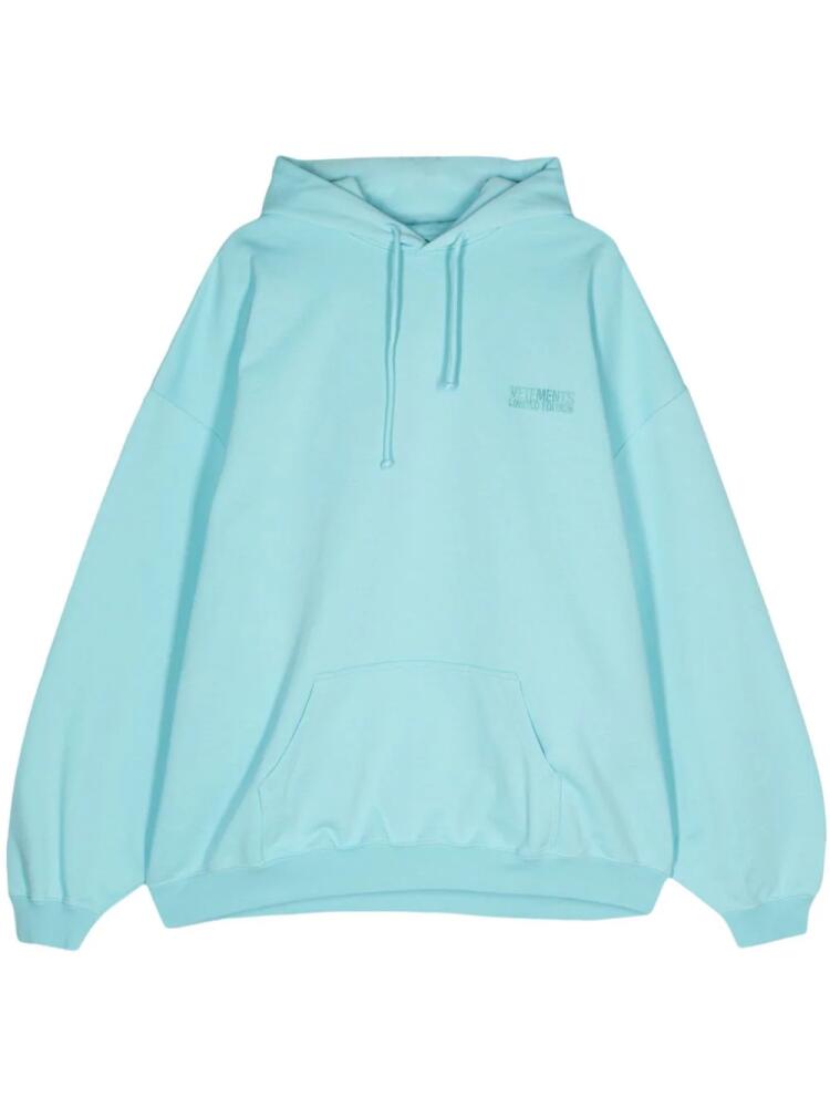 VETEMENTS logo-embroidered hoodie - Blue Cover