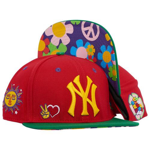 Pro Standard Yankees Peace & Love Snapback Hat - Adult Red Cover