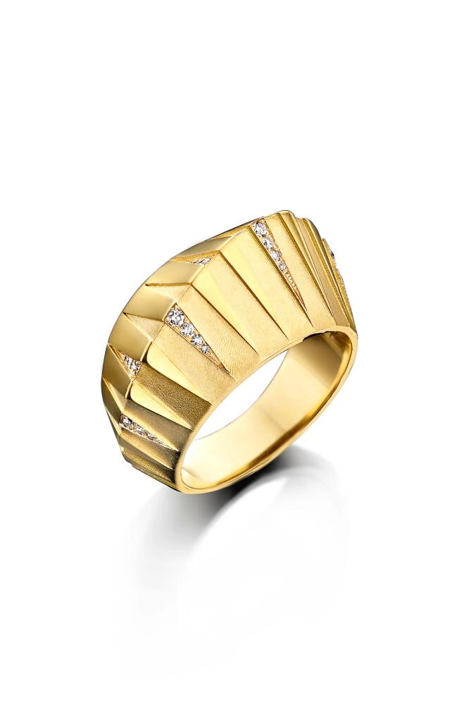 DRIES CRIEL Thebes Pyramid Ring in Yellow Gold Cover