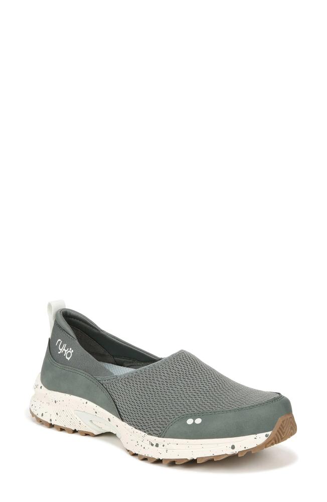 Rykä Skywalk Chill Slip-On Sneaker in Darkgreen Cover