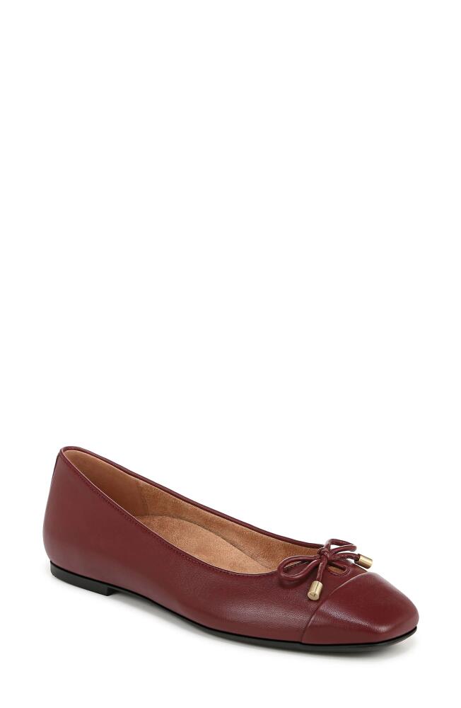 Vionic Klara Cap Toe Flat in Syrah Cover