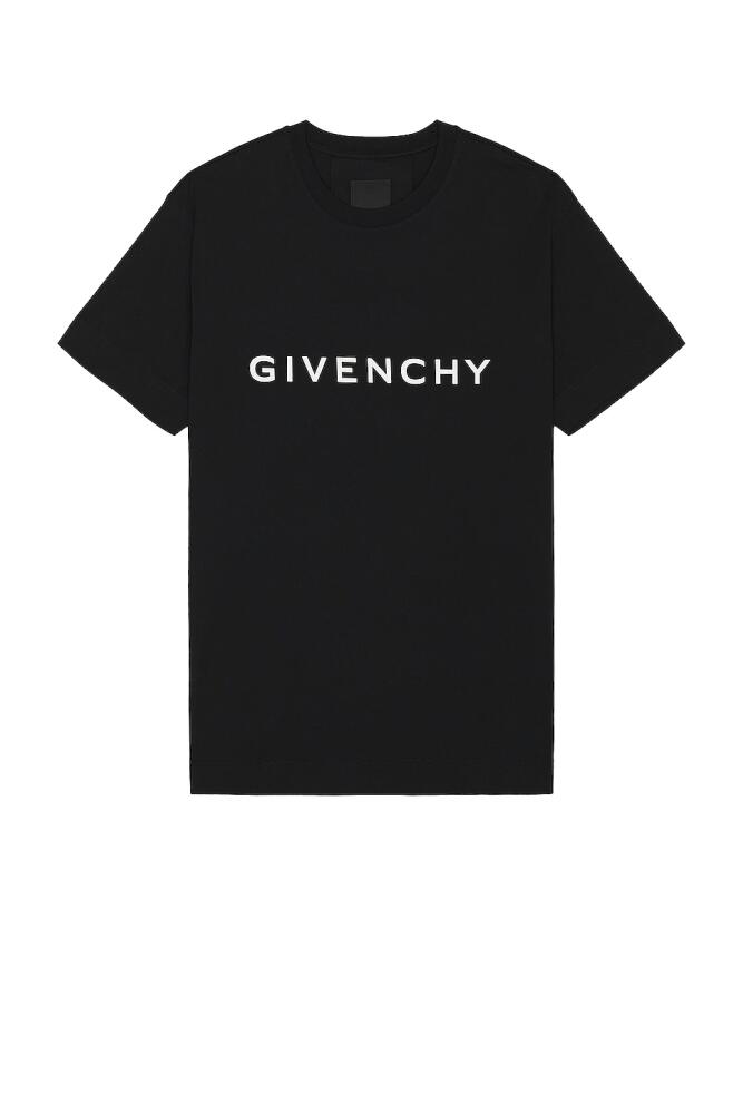 Givenchy Oversized Fit T-shirt in Black Cover