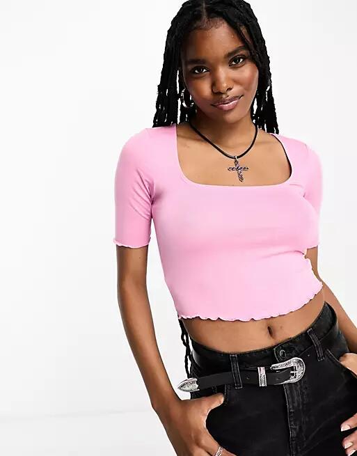 Only square neck cropped lettuce edge t-shirt in pink Cover