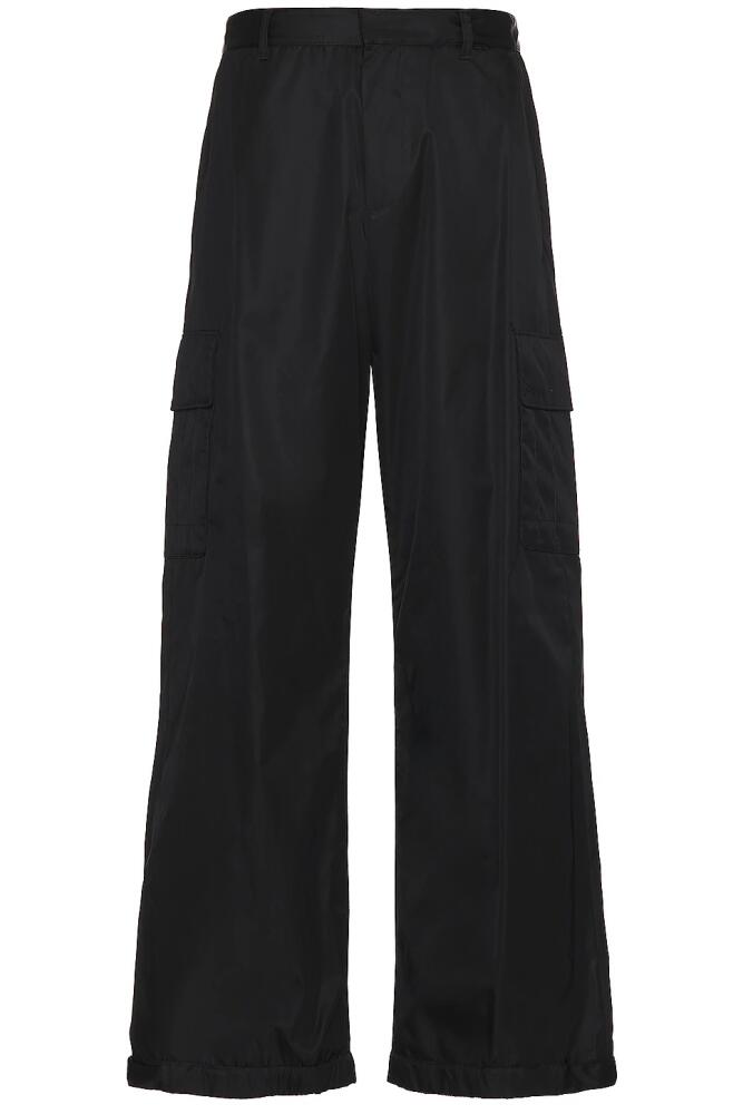 OFF-WHITE Emb Nylon Cargo Pant in Black Cover