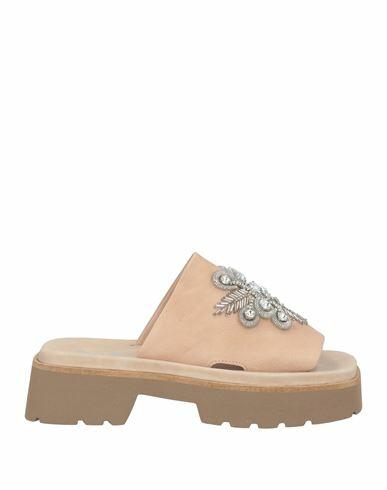 Fru. it Woman Sandals Beige Leather Cover