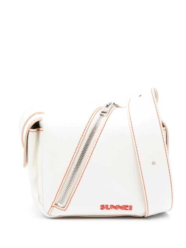 Sunnei Lacubetto logo-plaque shoulder bag - White Cover