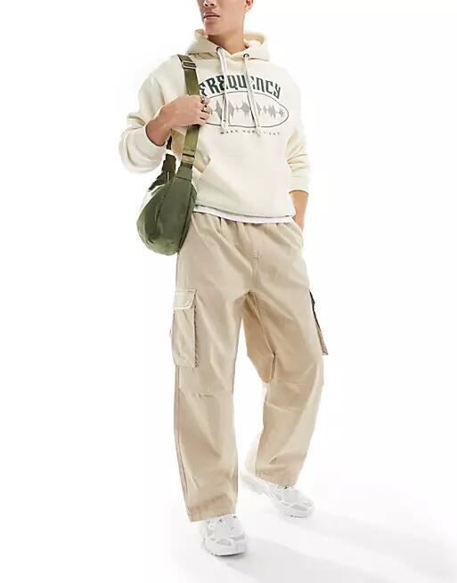 Pull & Bear herringbone cargo pants in beige-Neutral Cover