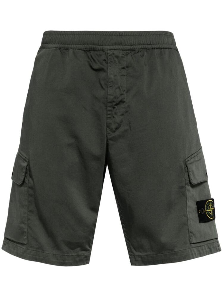 Stone Island L0312 satin cargo shorts - Green Cover