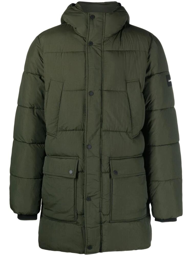 Calvin Klein logo-patch hooded puffer coat - Green Cover