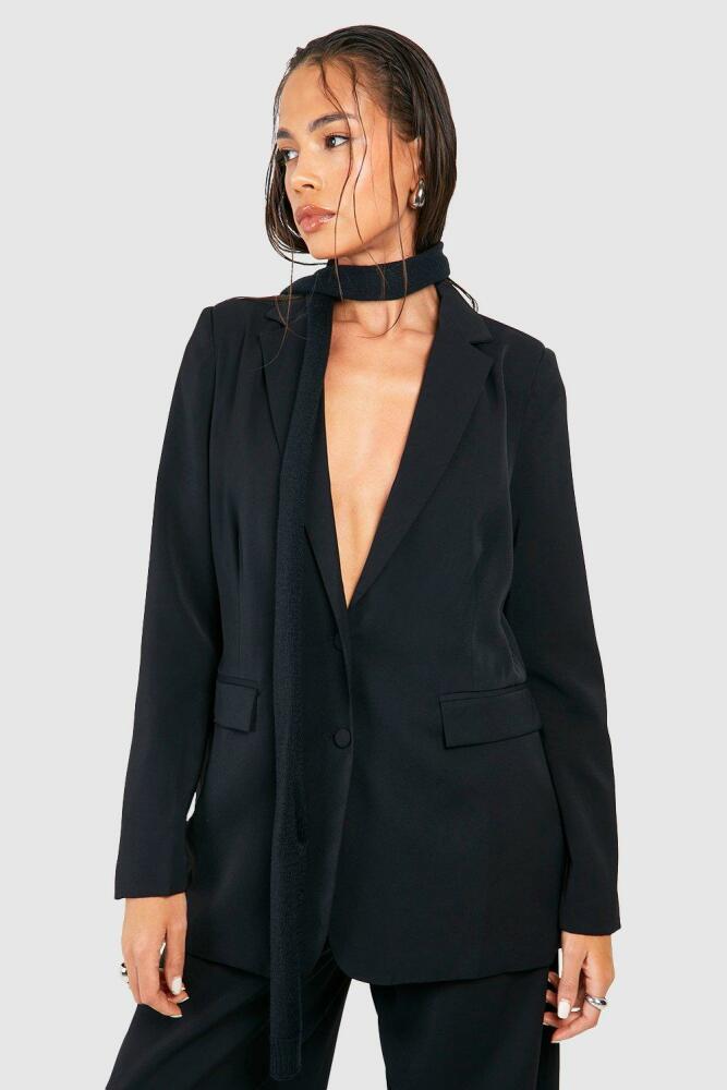 boohoo Womens Relaxed Fit Tailored Blazer - Black Cover