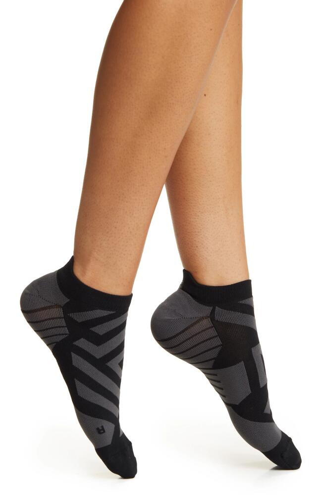 On Performance Ankle Socks in Black/Shadow Cover