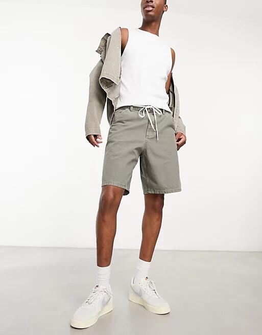 Pull & Bear carpenter shorts in gray Cover