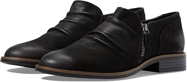 Clarks Camzin Pace (Black Nubuck) Women's Flat Shoes Cover