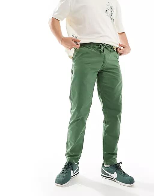 ASOS DESIGN straight ripstop pants in green Cover