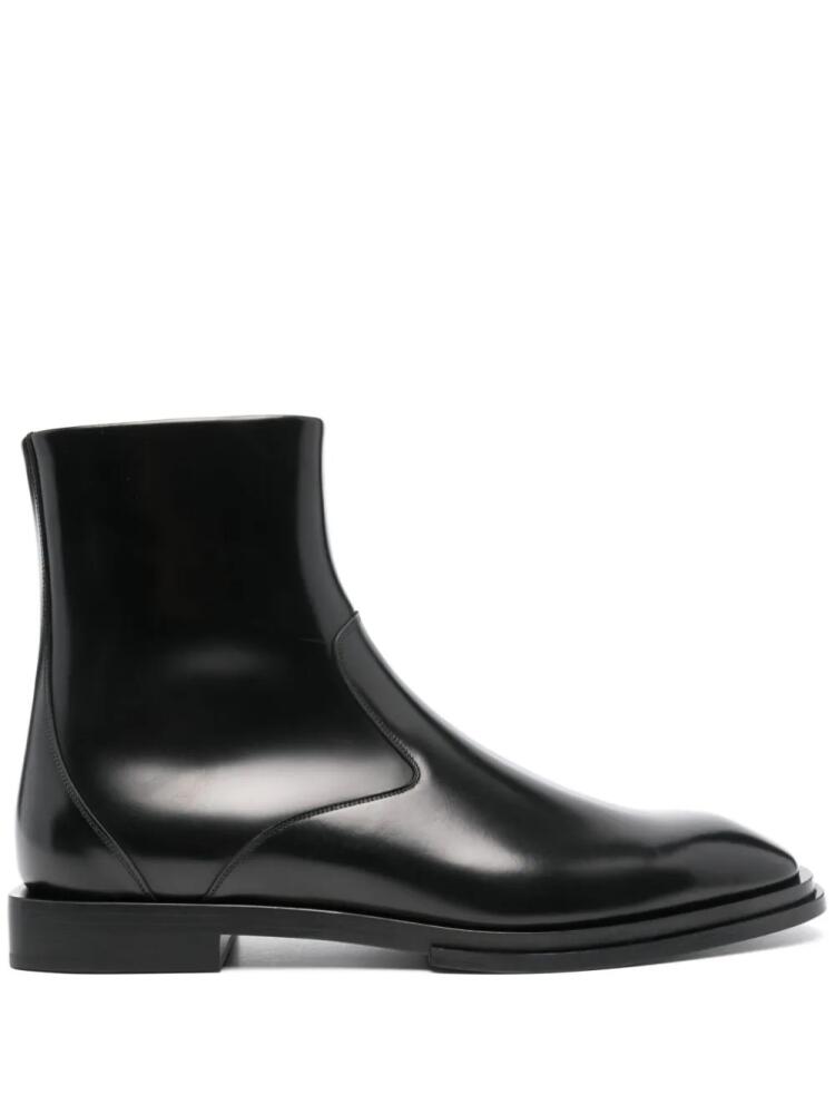 Alexander McQueen metal-trim leather boots - Black Cover