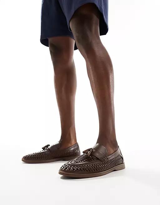 River Island woven embossed loafers in brown Cover