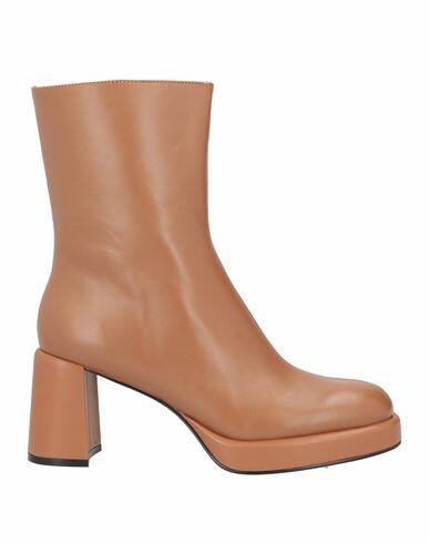 Jeannot Woman Ankle boots Tan Soft Leather Cover