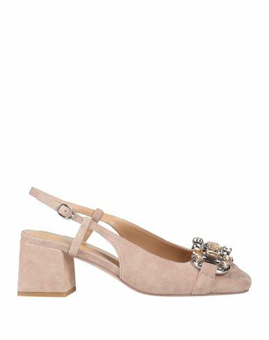 Alma En Pena. Woman Pumps Beige Leather Cover