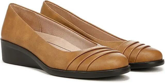 LifeStride Jenna Slip-On (Tan) Women's Flat Shoes Cover