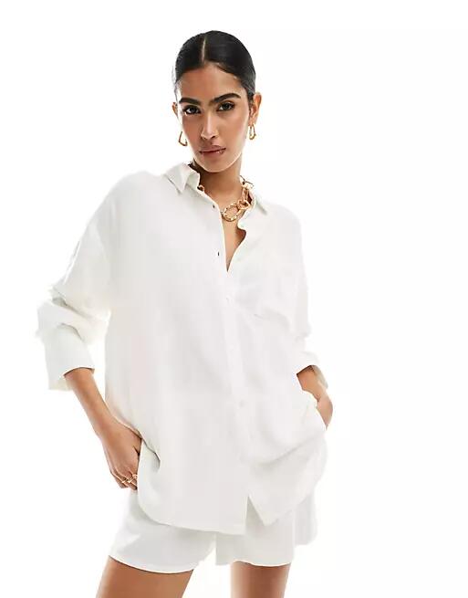 4th & Reckless oversized linen mix shirt in white - part of a set Cover