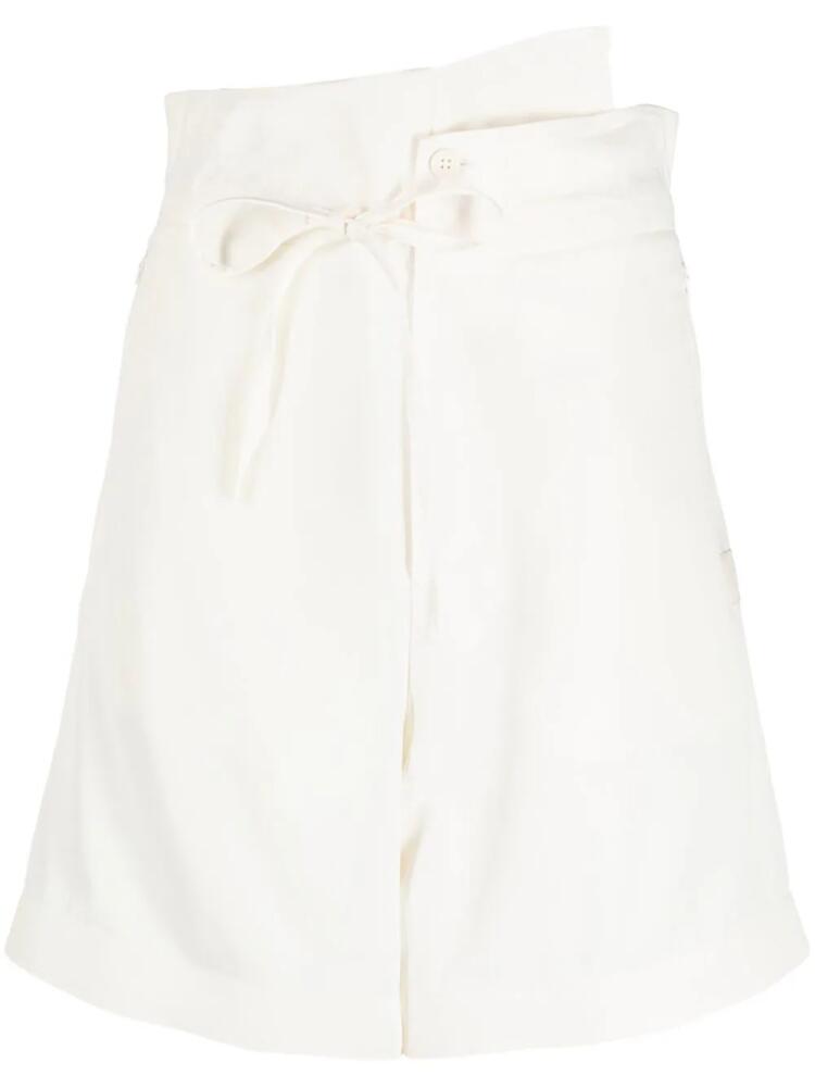 Y-3 high waisted knee-length shorts - White Cover