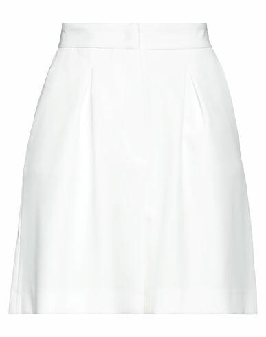 Hinnominate Woman Shorts & Bermuda Shorts White Polyester, Elastane Cover