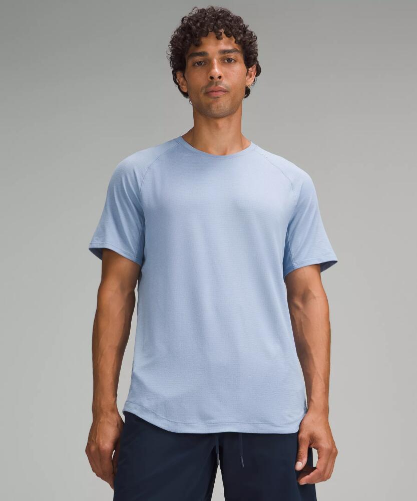 lululemon License to Train Short-Sleeve Shirt Cover