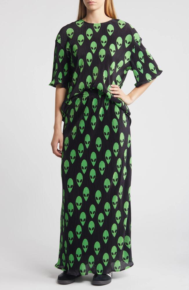 Dressed in Lala Alien Plissé Two-Piece Dress Cover