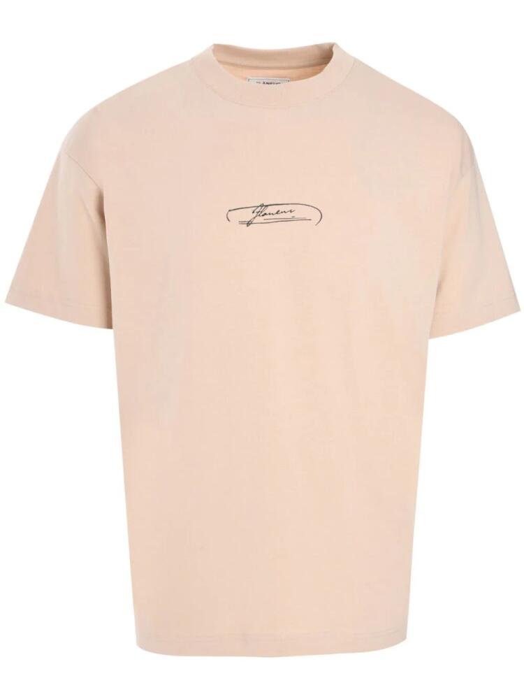 FLÂNEUR Letter T-shirt - Neutrals Cover