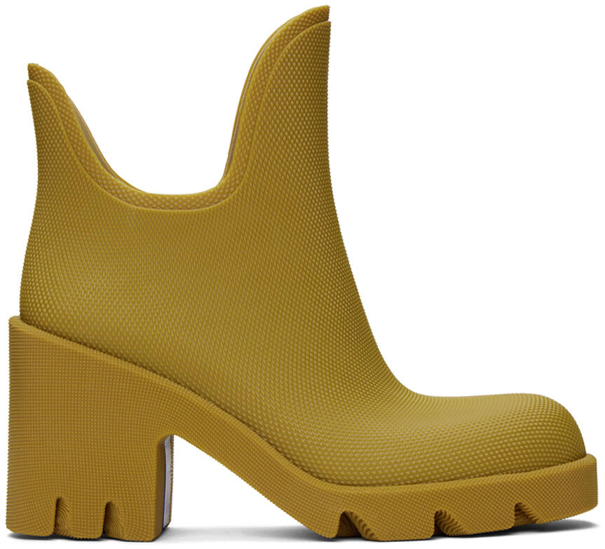 Burberry Yellow Marsh Boots Cover