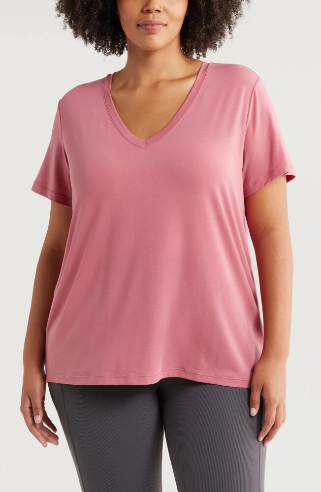 Zella Breathe Active V-Neck Tee in Pink Mauve Cover