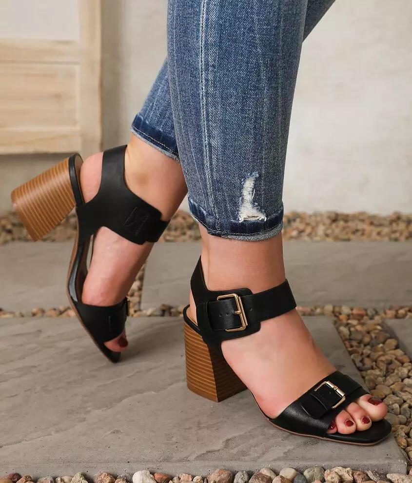 Qupid Dorcas Heeled Sandal Cover