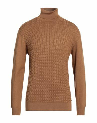 Markup Man Turtleneck Camel Viscose, Nylon Cover