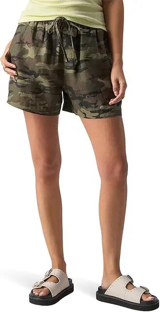 Sanctuary Breezy Camo Shorts (Little Hero Camo) Women's Shorts Cover