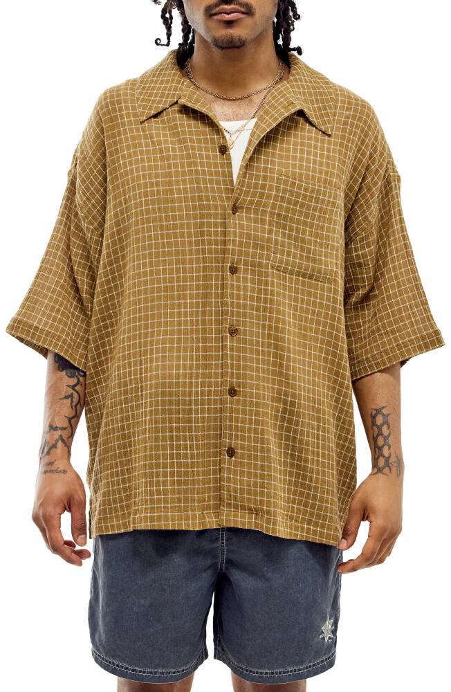 BDG Urban Outfitters Check Cotton Camp Shirt in Camel Cover