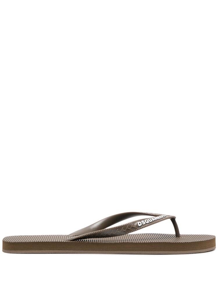 DSQUARED2 logo-print flips flops - Brown Cover