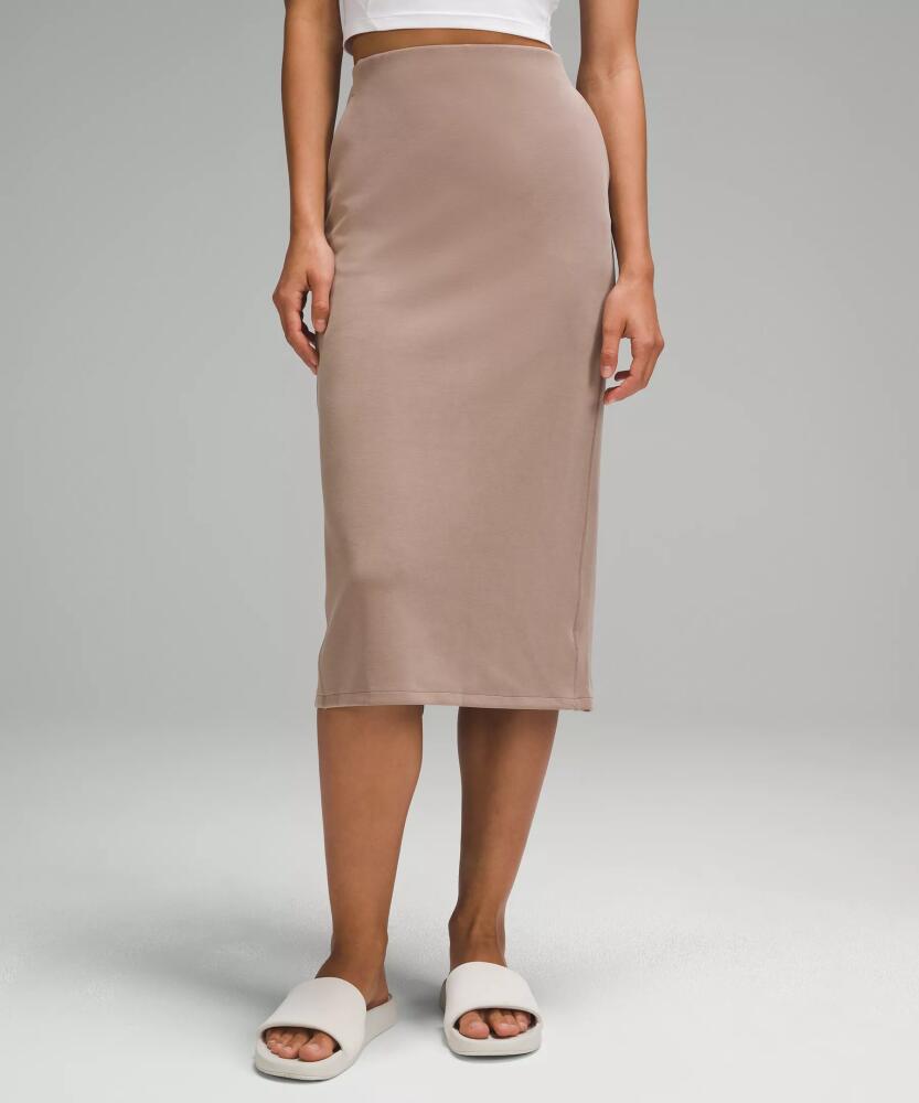 lululemon Softstreme High-Rise Midi Skirt Cover