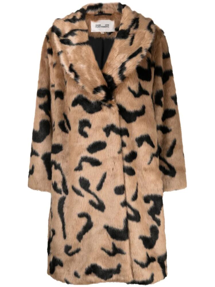 DVF Diane von Furstenberg animal-print faux-fur coat - Neutrals Cover